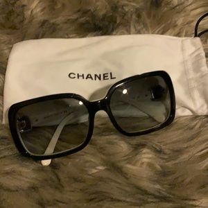 CHANEL Vintage Sunglasses